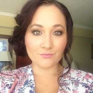 Meet your Posher, Candice